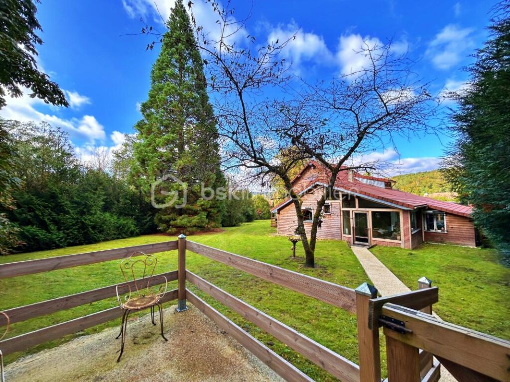 ✨ Élégance et charme à la campagne – Maison de caractère de 1895 avec dépendances aménagées ✨ – 6 pièces – 3 chambres – 160 m²