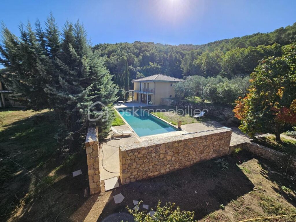 APPARTEMENT DE 56 M2 À VENDRE – DRAGUIGNAN – 2 pièces – 1 chambre – 56 m²