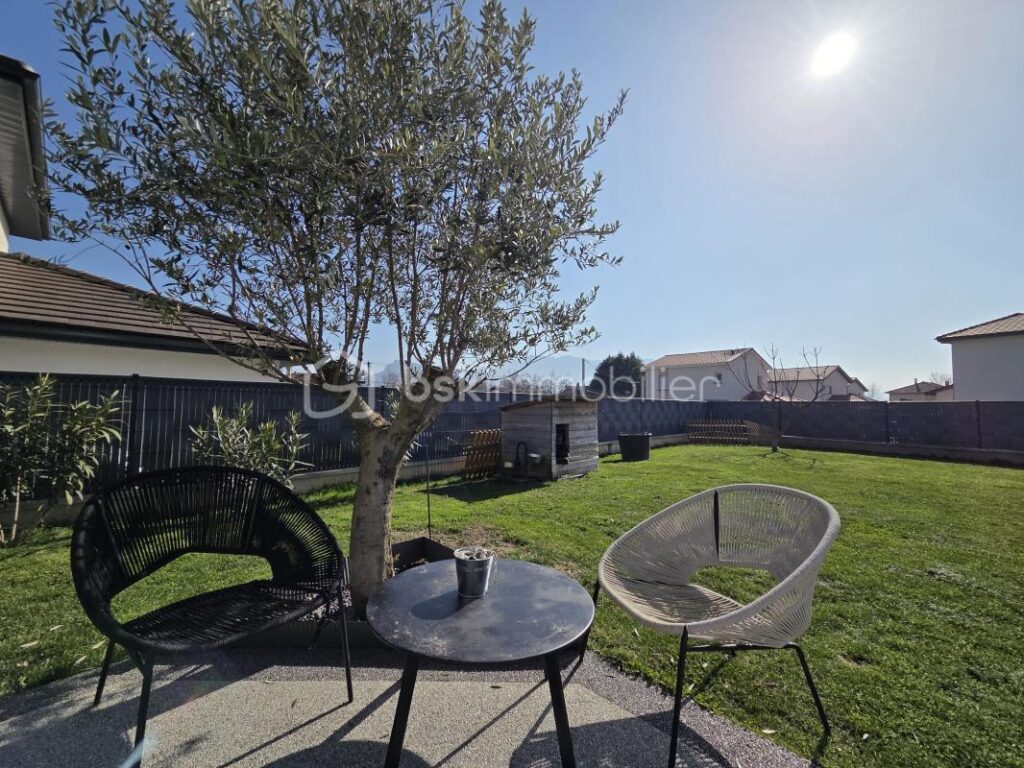 Villa Récente Criel de Moirans 495 000 € – 5 pièces – 4 chambres – 158 m²