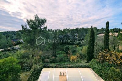 Montpellier NORD – Villa avec piscine – Vue sur la nature – 6 chambres – parcelle de 1400m2 – 7 pièces – 6 chambres – 193 m²