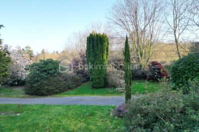 Maison au calme avec grand terrain, hangar et vue dégagée – 4 pièces – 3 chambres – 120 m²