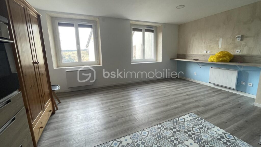 Maison de ville rénovée – 5 pièces – 4 chambres – 89 m²