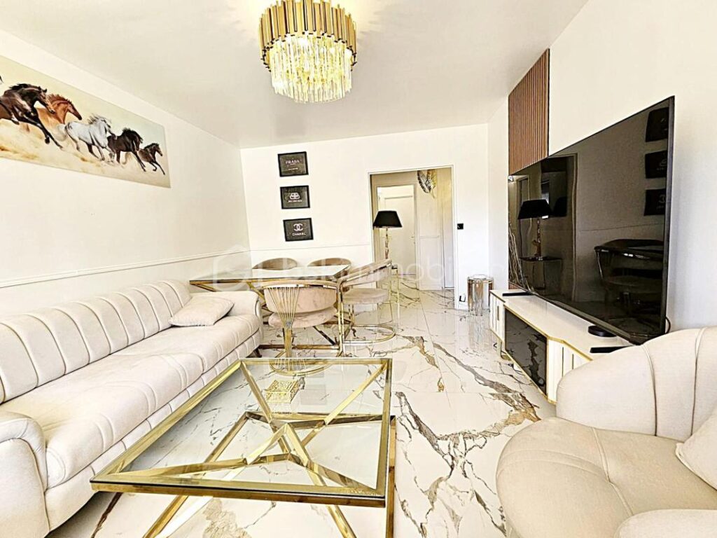 3 pièces de 64m² – lumineux et refait à neuf -vue jardin – parking – bords de Marne – 10 min RER A – 3 pièces – 2 chambres – 64 m²