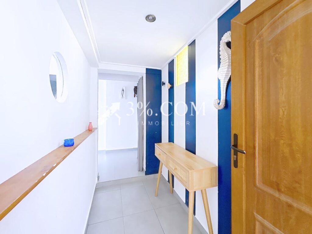 Coup de coeur à Bages : maison avec vue exceptionnelle sur l’ – 7 pièces – 3 chambres – 139 m²