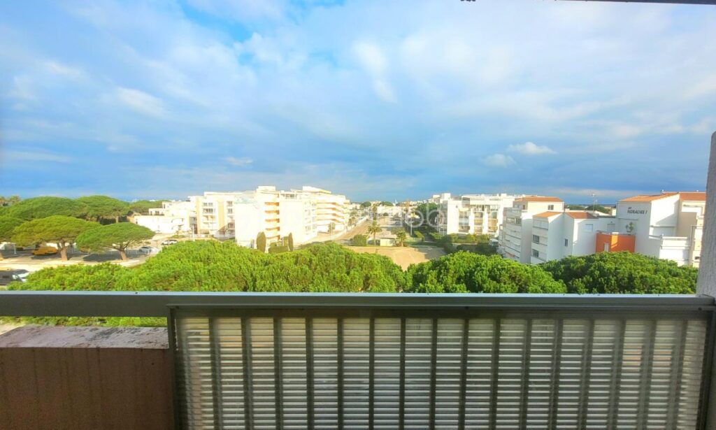 Appartement lumineux avec terrasse sans vis à vis et vue sur mer – 1 pièce – NR chambres – 20 m²