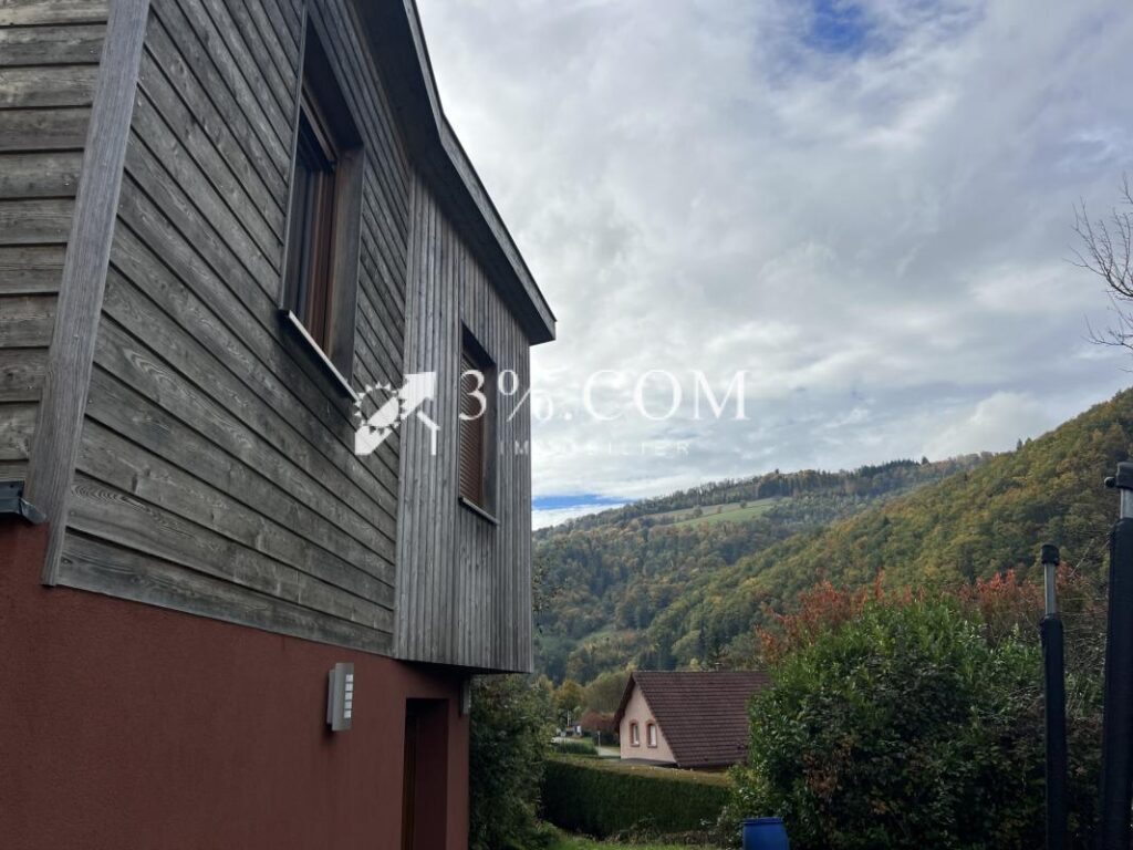 Jolie Maison à vendre bénéficiant d’une belle vue sur les va – 5 pièces – 3 chambres – 129 m²