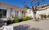 Exclusivité – Dans le village prisé de Poilhes, belle Languedocienne de plain pied sur 1000 m² de terrain avec piscine – 4 pièces – 3 chambres – 135 m²