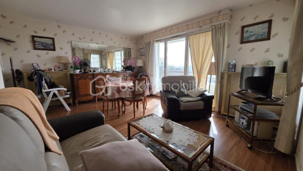 Appartement lumineux au cœur de la ville avec parking privé – 3 pièces – 2 chambres – 64 m²