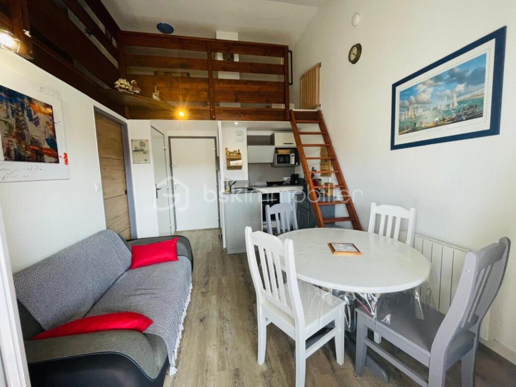 EXCLUSIVITÉ – Charmant appartement avec mezzanine et vue mer – Corniche d’Or, Saint-Hilaire de Riez de Riez – 2 pièces – 1 chambre – 45 m²