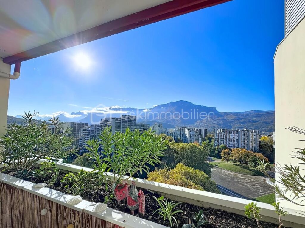 T3 prêt à vivre avec terrasse et parking en sous-sol – Vue exceptionnelle – 3 pièces – 2 chambres – 65 m²