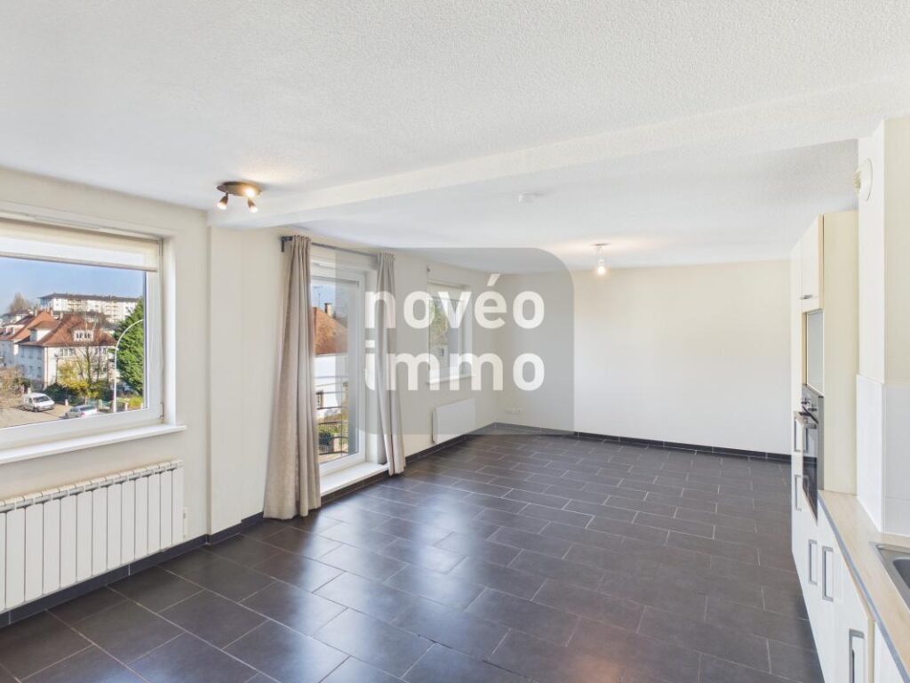 Magnifique appartement 2 pièces dernier étage avec cuisine é – 2 pièces – 1 chambre – 66 m²