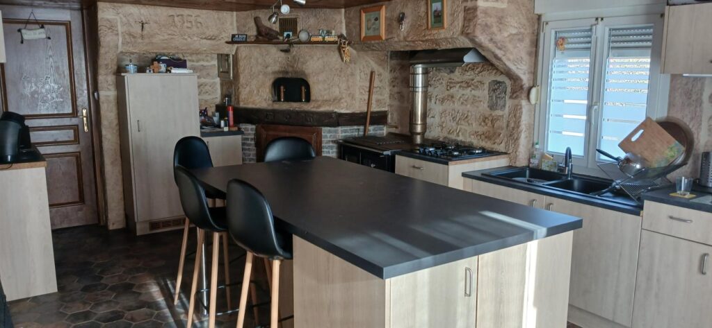 Maison au calme avec vue dégagée – 4 pièces – 2 chambres – 116 m²