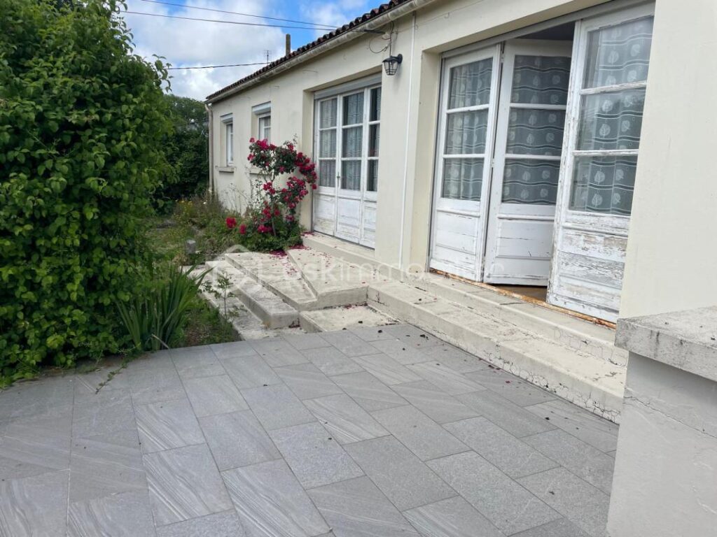 Exclusivité BSK Immobilier – Maison d’exception au cœur de la nature, à 2 minutes du centre-ville – 5 pièces – 3 chambres – 91 m²