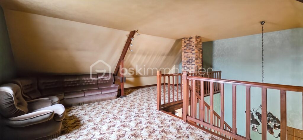 Idéalement située, belle maison familial dans village attractif – 8 pièces – 4 chambres – 198 m²