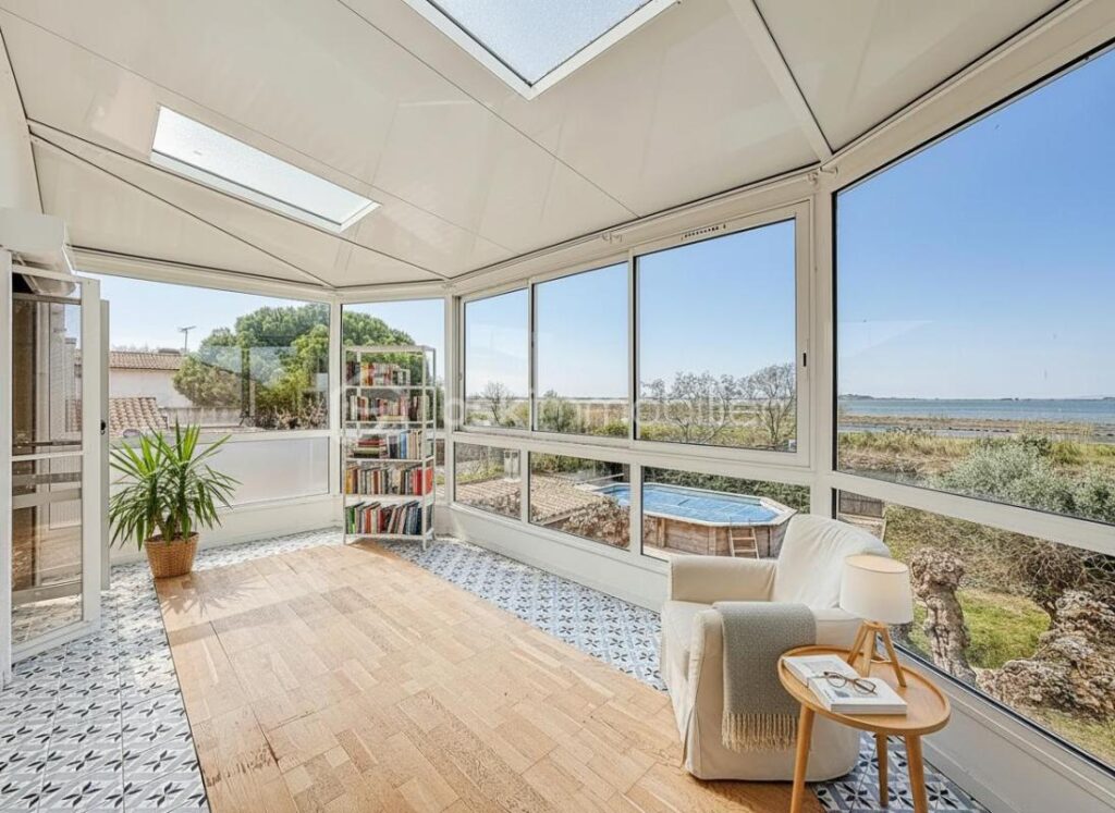 *** Villa T5 de 140m2 sur un terrain de 550m2 avec piscine et vue étangs à PALAVAS *** – 5 pièces – 4 chambres – 140 m²