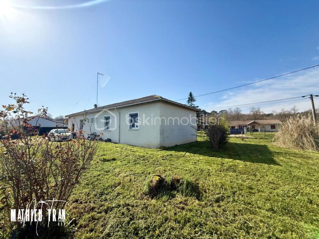 Maison charmante des années 60 avec terrasse couverte – 4 pièces – 3 chambres – 102 m²