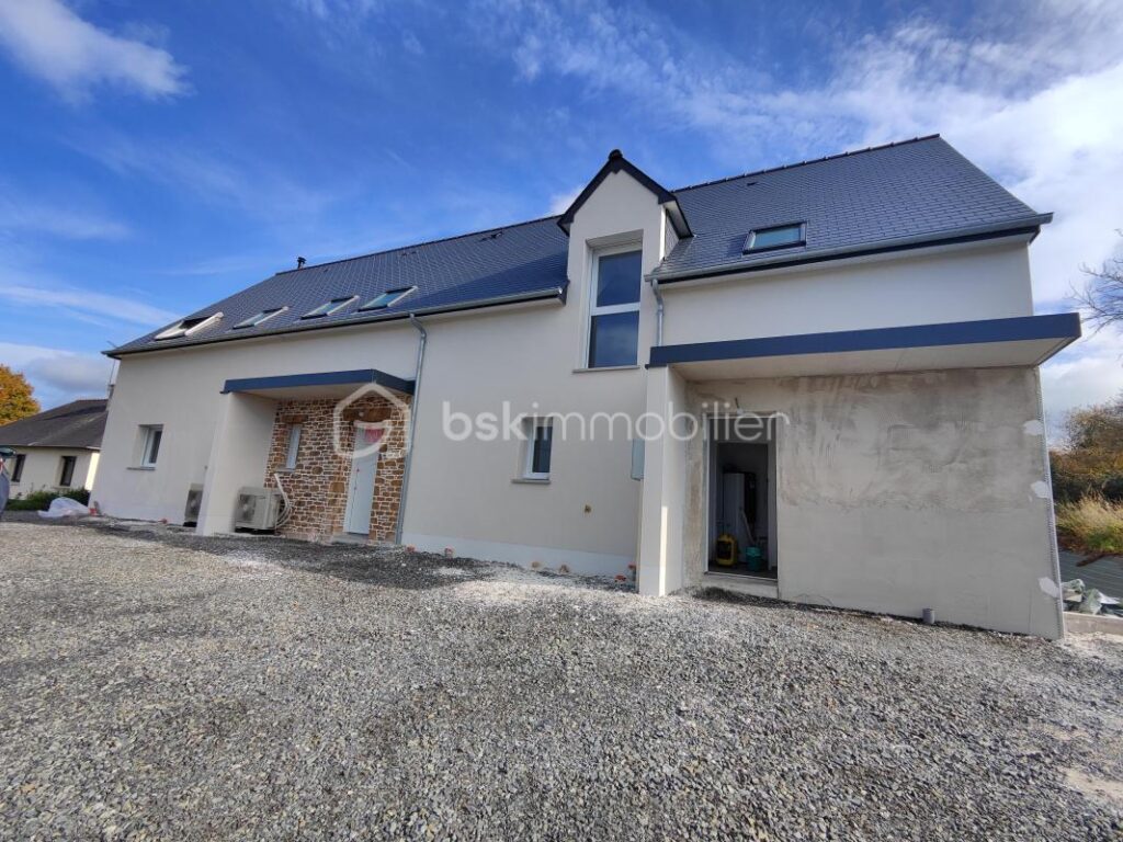 Ensemble immobilier neuf avec piscine – 11 pièces – NR chambres – 223 m²