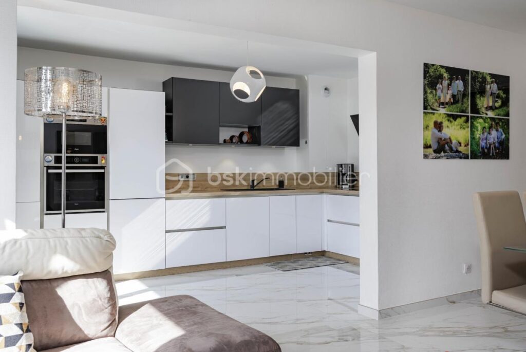 EXCLUSIVITE : APPARTEMENT DUPLEX DERNIER ETAGE ANNECY LE VIEUX 143 M2 – 7 pièces – 5 chambres – 143 m²