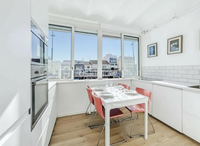 EXCLUSIVITÉ *** Magnifique Appartement T2 rénové de 45m2 avec vue canal à PALAVAS *** – 2 pièces – 1 chambre – 45 m²