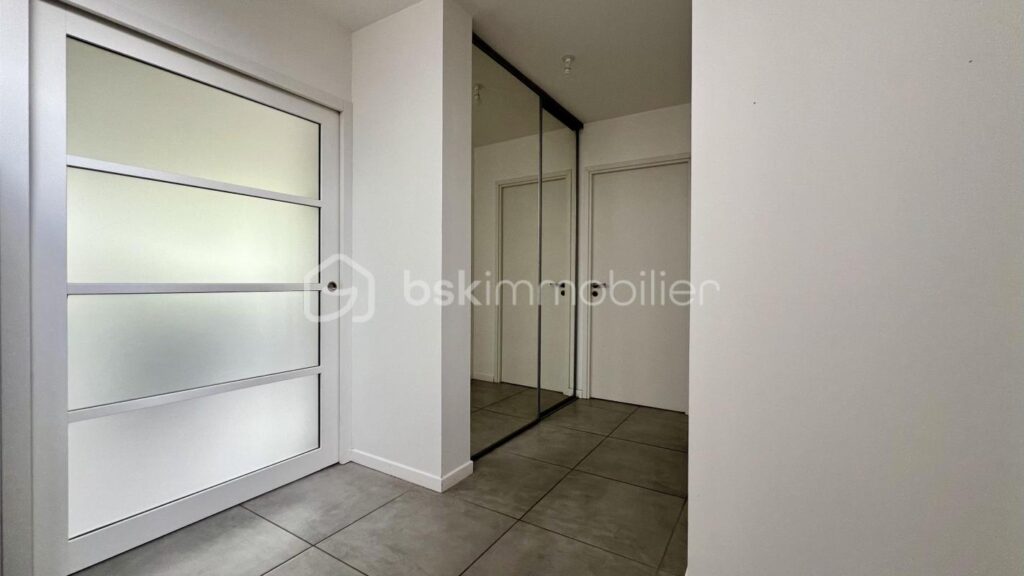 Maison Contemporaine PIRAINO – 6 pièces – 4 chambres – 190 m²