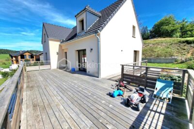 Maison récente de type 6 avec vue dégagée sur belle parcelle de 650 m² – Secteur de la Caronnée – 6 pièces – 4 chambres – 155 m²