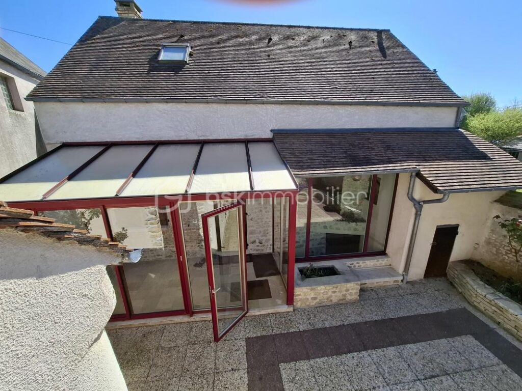 JOLIE MAISON EN PIERRE PRIX NEGOCIABLE – 4 pièces – 2 chambres – 91 m²