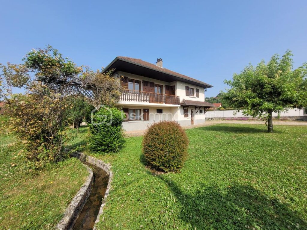 Saint Jean de Moirans Maison Individuelle 400 000 € – 6 pièces – 4 chambres – 130 m²