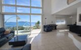 CARQUEIRANNE: VILLA D’ARCHITECTE DE 190 M2 AVEC VUE MER IMPRENABLE ET PISCINE A DEBORDEMENT – 8 pièces – 5 chambres – 189 m²
