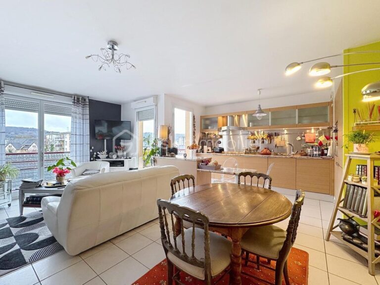 Appartement 3 pièces dans résidence avec garage et ascenseur – 3 pièces – 2 chambres – 66 m²