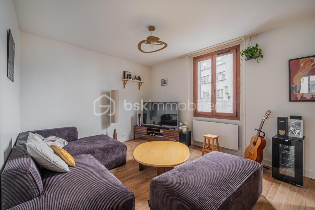 Appartement T3 au calme – Quartier de l’Aigle à Grenoble – possibilité d’achat d’un garage – 3 pièces – 2 chambres – 65 m²