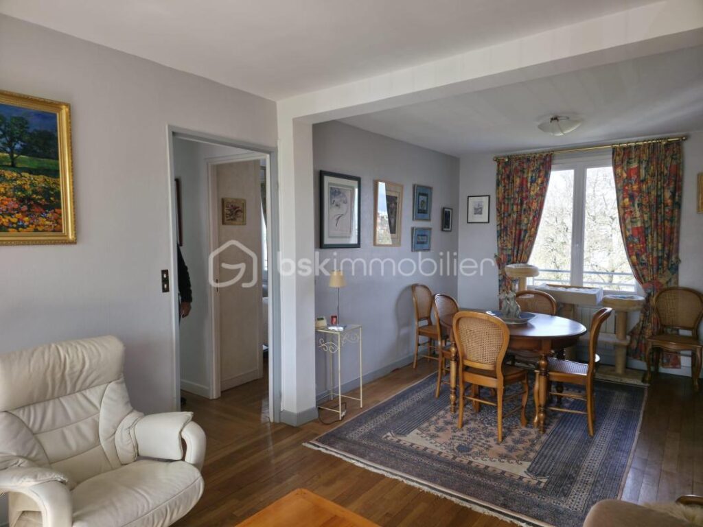 À VENDRE – T2 lumineux avec balcon, potentiel T3, cave et parking – 2 pièces – 1 chambre – 50 m²