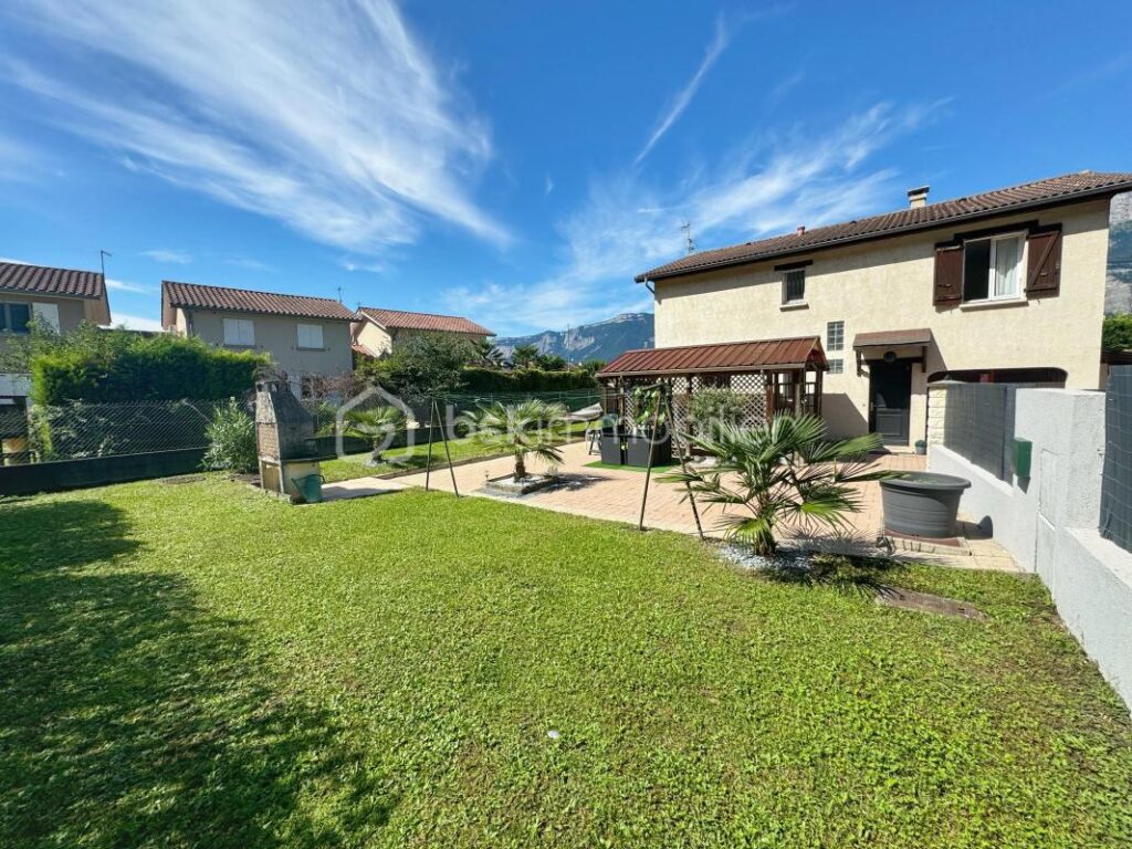 Maison à fort potentiel – 5 pièces – 3 chambres – 108 m²