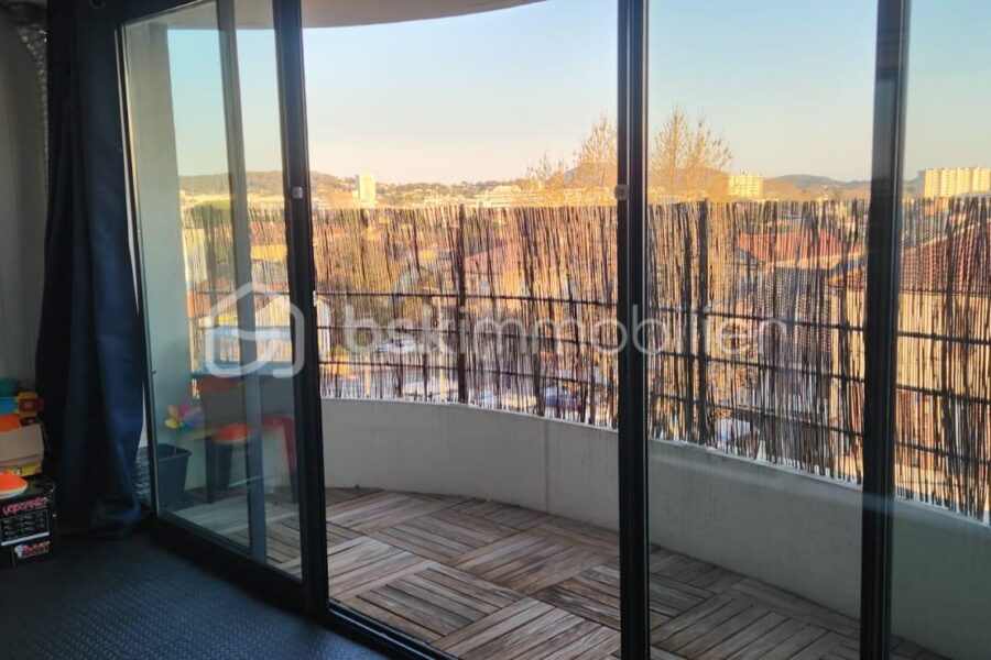 Appartement à vendre à Toulon — Vue sur la ville — photo 1