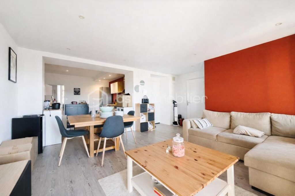 À vendre – Appartement de charme au cœur de Pommiers – 60m² – Vue vignes – 3 pièces – 2 chambres – 60 m²