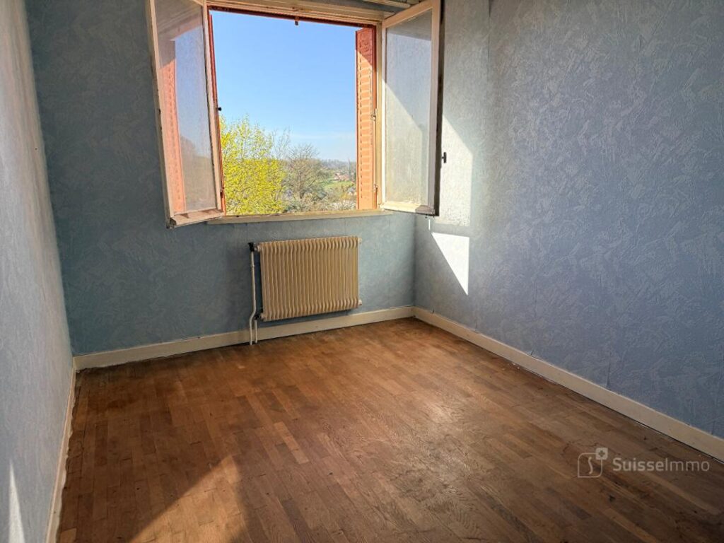 Appartement 67,81m2 – Garage & cave – à rénover – 4 pièces – 2 chambres – 67 m²