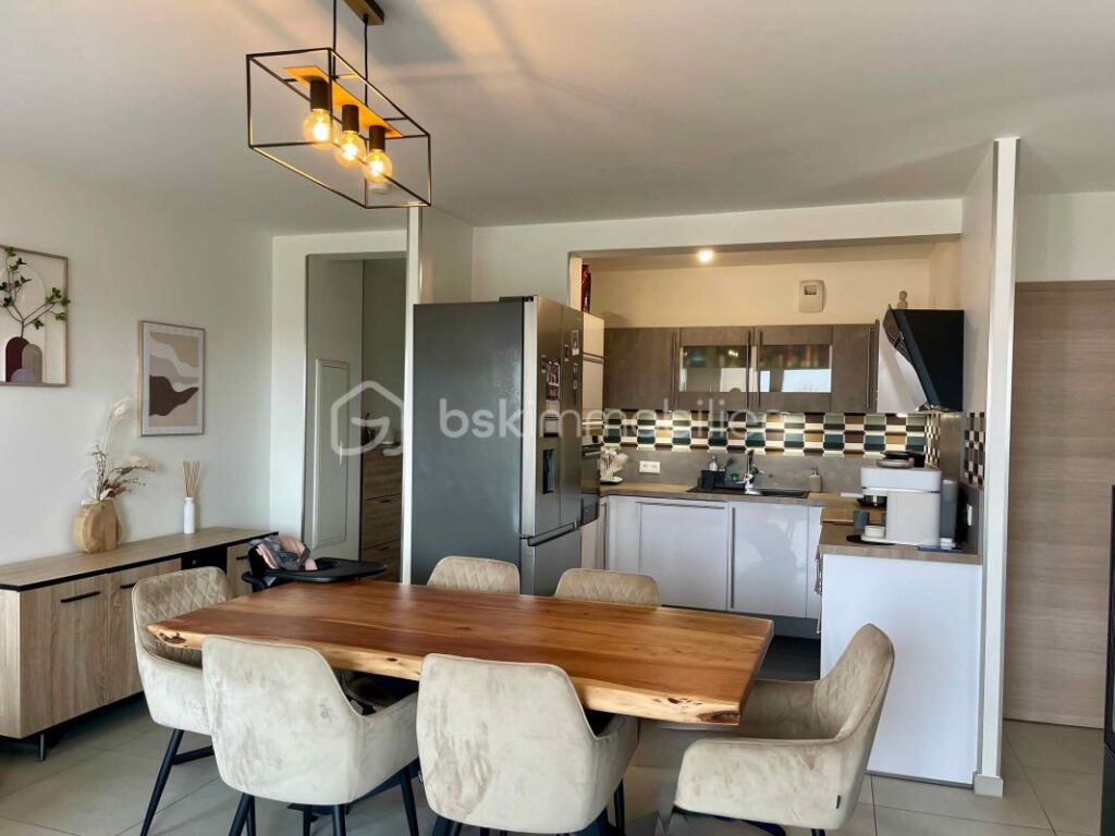 Appartement T3 – Terrasse sud-est, vue dégagée, résidence récente avec ascenseur – 3 pièces – 2 chambres – 67 m²