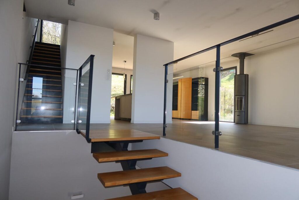 Maison d’architecte Besancon 7 pièce(s) 153 m2 – 7 pièces – 4 chambres – 153 m²