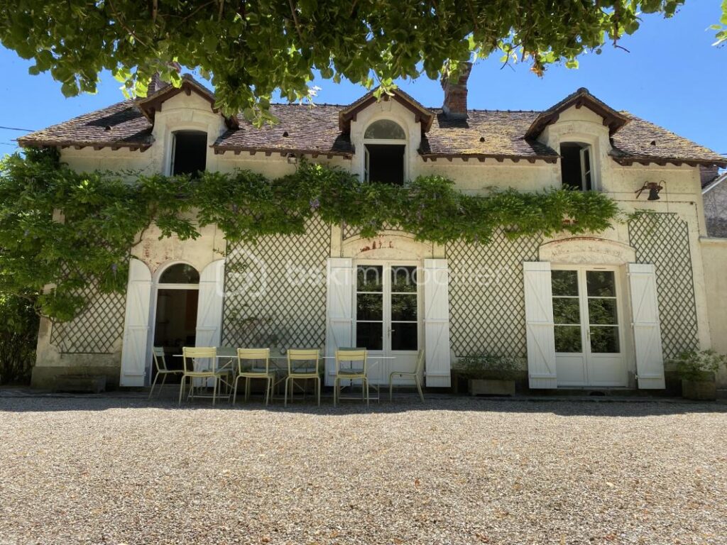Maison de charme en bord de Seine – 5 chambres – 7 pièces – 5 chambres – 140 m²