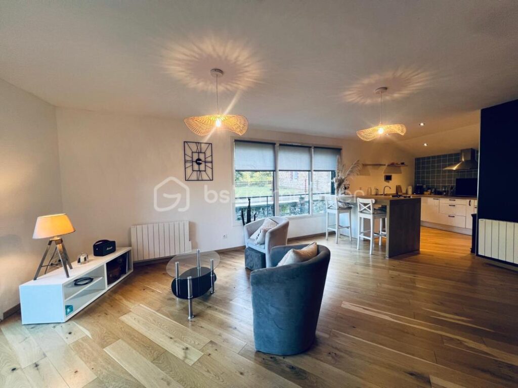 Maison bord de l’eau – 4 pièces – 3 chambres – 98 m²