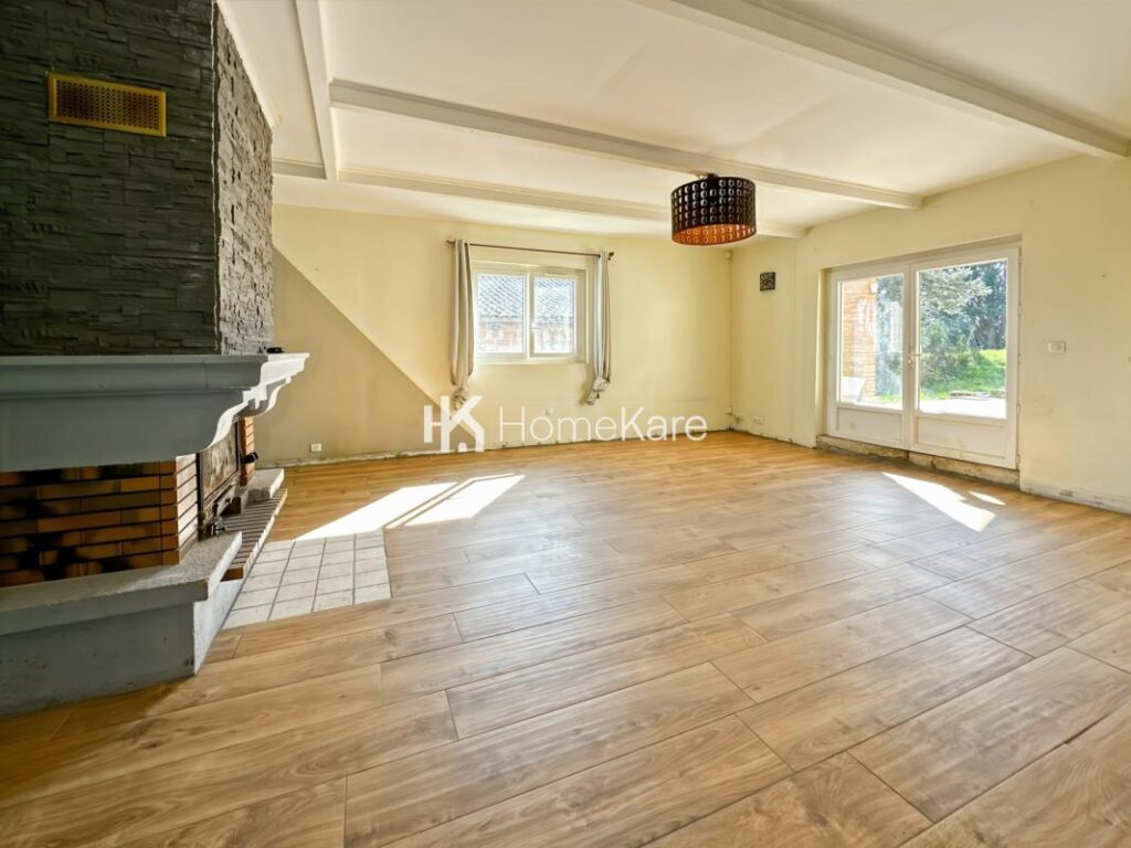 GROS POTENTIEL AVEC VUE SUR LES PYRÉNÉES – 5 pièces – 4 chambres – 170 m²