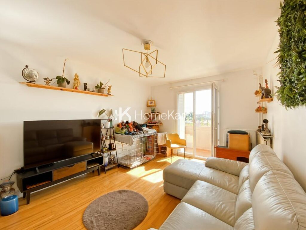 T3 avec double balcon et parking – Quartier Minimes (31200) – 3 pièces – 2 chambres – 67 m²