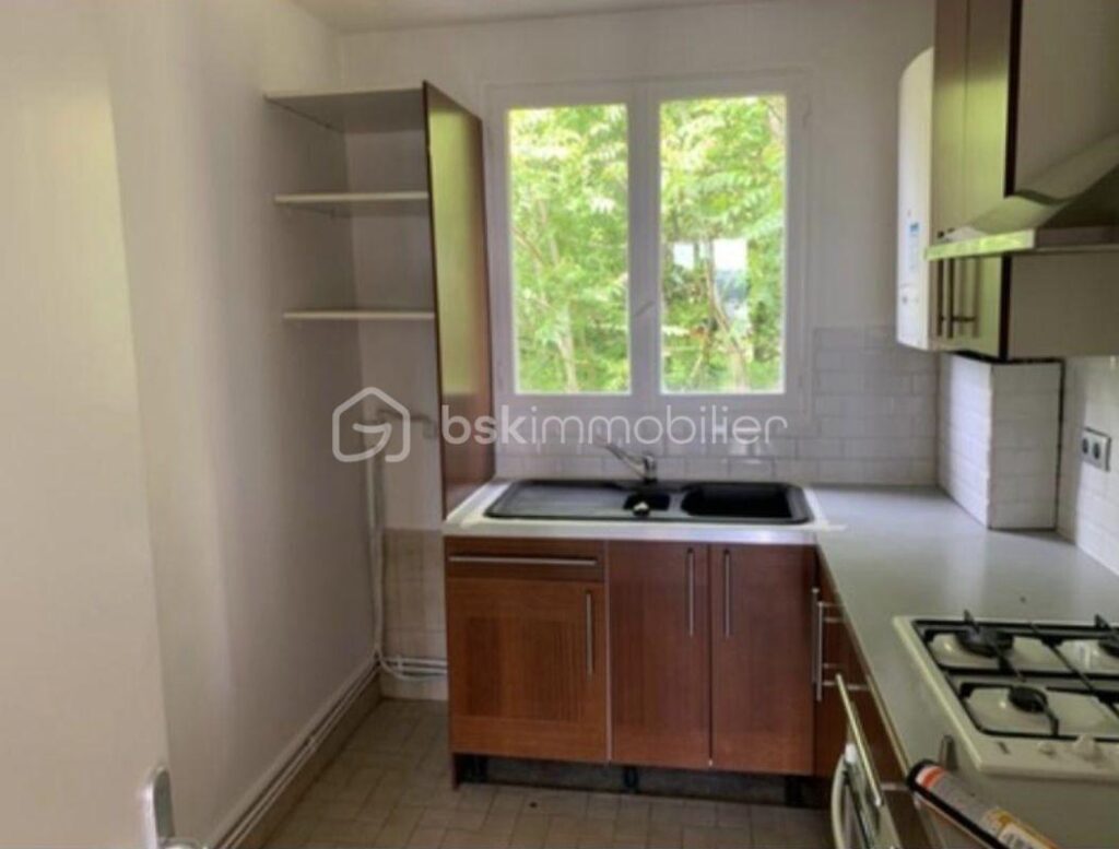 Appartement T3 58 m² – Vue exceptionnelle sur la vallée de la Seine à Meulan-en-Yvelines – 3 pièces – 2 chambres – 58 m²