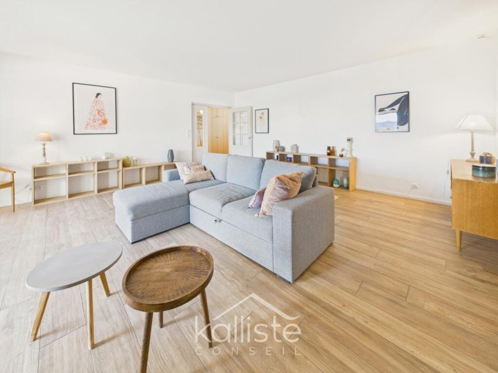Appartement T5 131.87 m² de standing avec terrasse et garage – Ajaccio – 5 pièces – 4 chambres – 131 m²