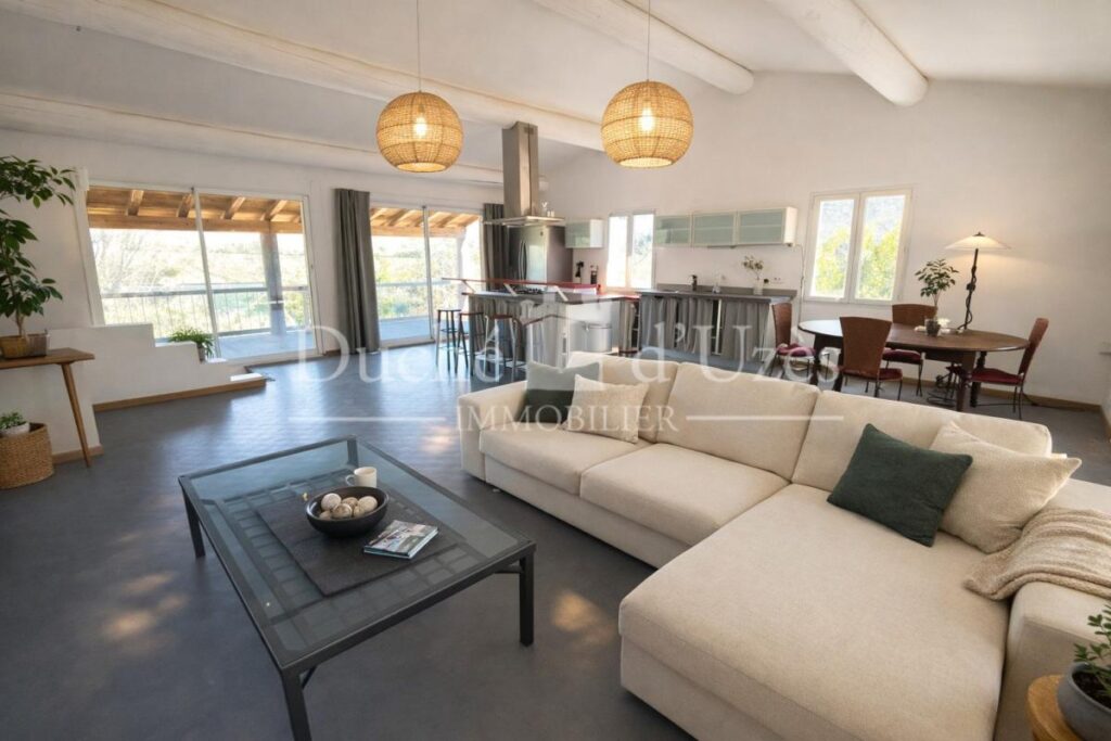 Villa – 5 pièces – 4 chambres – 156 m²