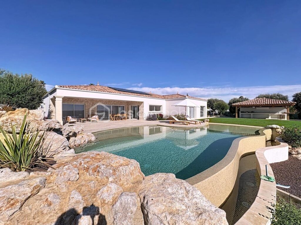 Propriété d’exception avec vue panoramique – 5 pièces – 3 chambres – 173 m²