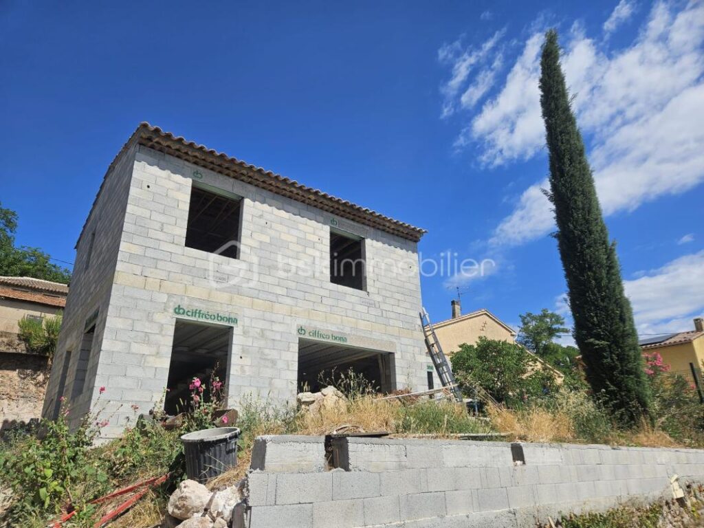 Maison neuve – 5 pièces – 3 chambres – 94 m²