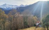 L’authenticité et le rêve: la grange de Jean-Pierre – Un hectare de nature en montagne – 2 pièces – 1 chambre – 30 m²