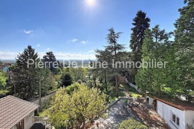 Propriété de caractère avec vue panoramique – 10 pièces – 4 chambres – 426 m²