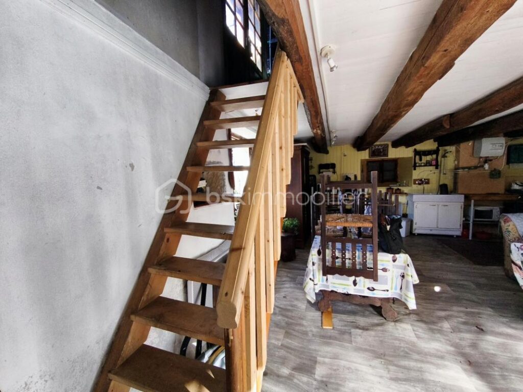 🪺 Grange Foraine Suspendue – 60 m² – Pied-à-Terre Haut de Gamme 900m d’altitude dans les Pyrénées 🪺 – 3 pièces – 2 chambres – 60 m²