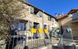 MAISON EN PIERRE ENTIEREMENT RÉNOVÉE AVEC TERRASSE ET CAVE – 3 pièces – 2 chambres – 74 m²